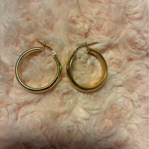 Chic Gold-Toned Hoop Earrings